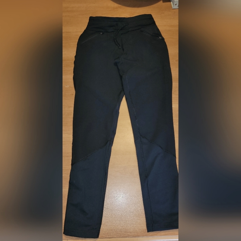 Women's active wear